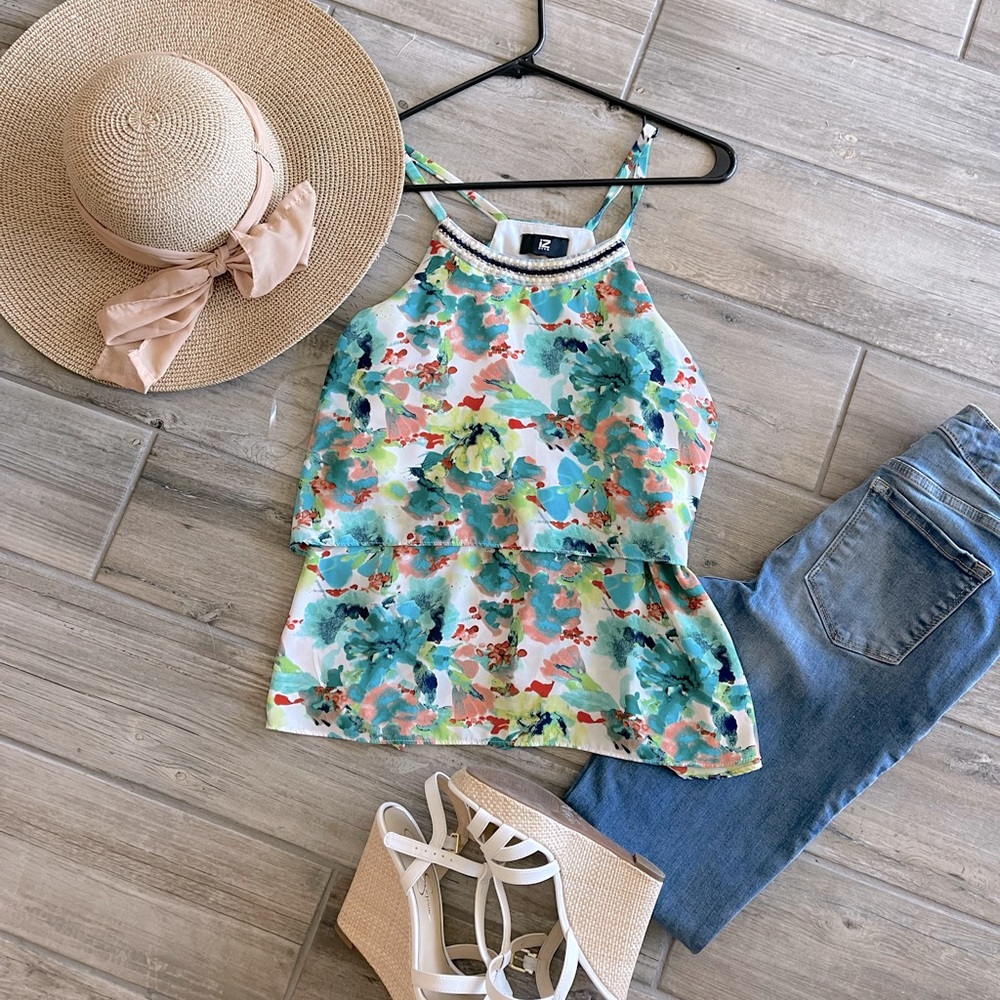 NWOT: Floral tiered high neck tank top